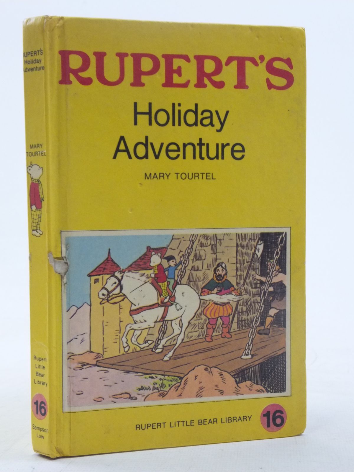 TOURTEL, MARY ILLUSTRATED BY TOURTEL, MARY - Rupert's Holiday Adventure - Rupert Little Bear Library No. 16 (Woolworth)