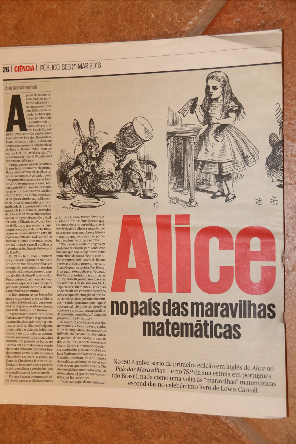 Portuguese coverage of the celebrations of 150 years of Alice in Wonderland