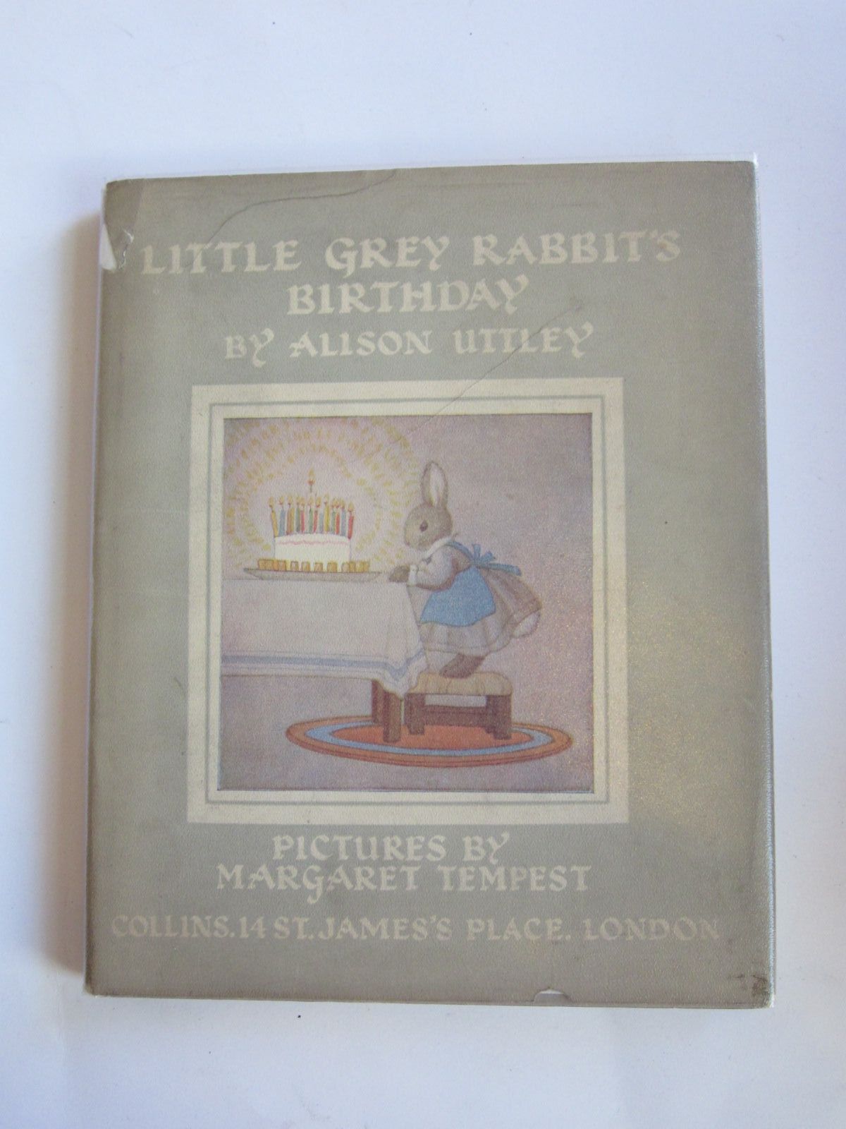 Cover of LITTLE GREY RABBIT'S BIRTHDAY by Alison Uttley