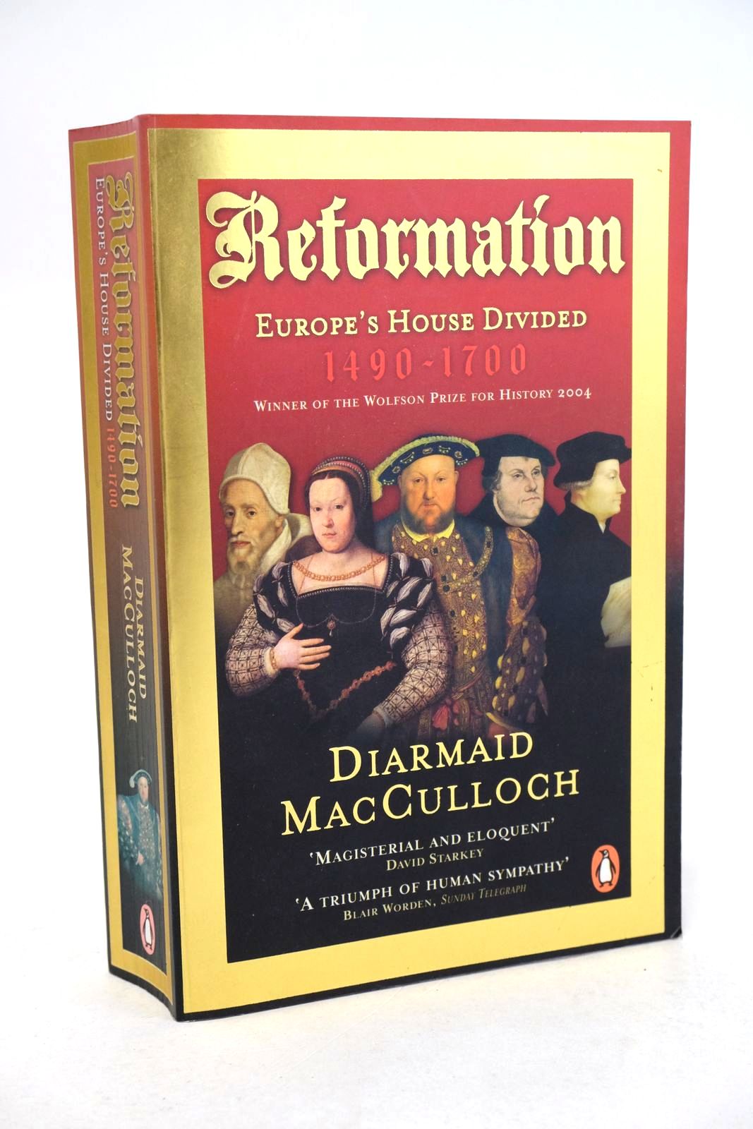 Cover of REFORMATION: EUROPE'S HOUSE DIVIDED 1490-1700 by Diarmaid Macculloch