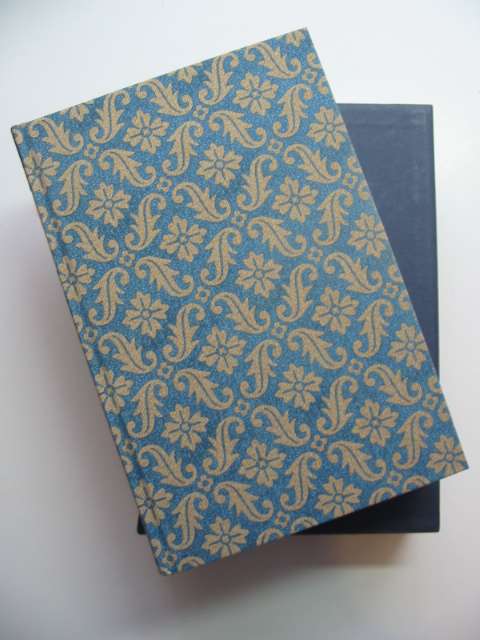 Cover of WIVES AND DAUGHTERS by Elizabeth Gaskell; Victoria Glendinning