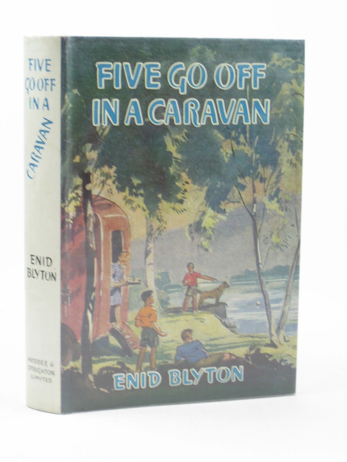 Cover of FIVE GO OFF IN A CARAVAN by Enid Blyton