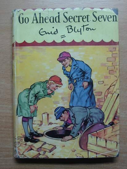 Cover of GO AHEAD SECRET SEVEN by Enid Blyton