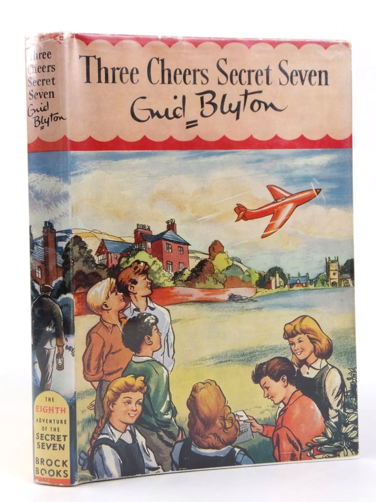 Cover of THREE CHEERS SECRET SEVEN by Enid Blyton