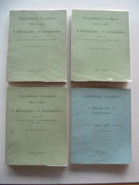 Cover of A BIBLIOGRAPHY OF CARDIGANSHIRE (4 VOLUMES) by Glyn Lewis Jones