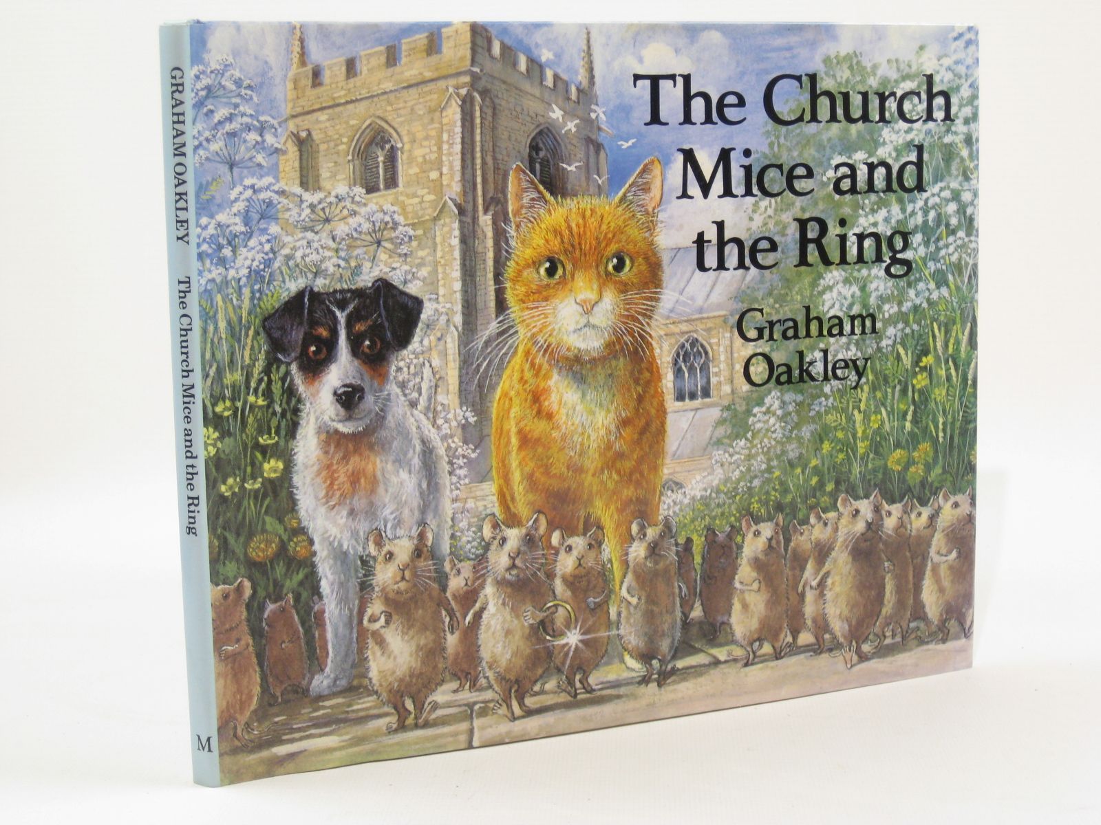 Cover of THE CHURCH MICE AND THE RING by Graham Oakley