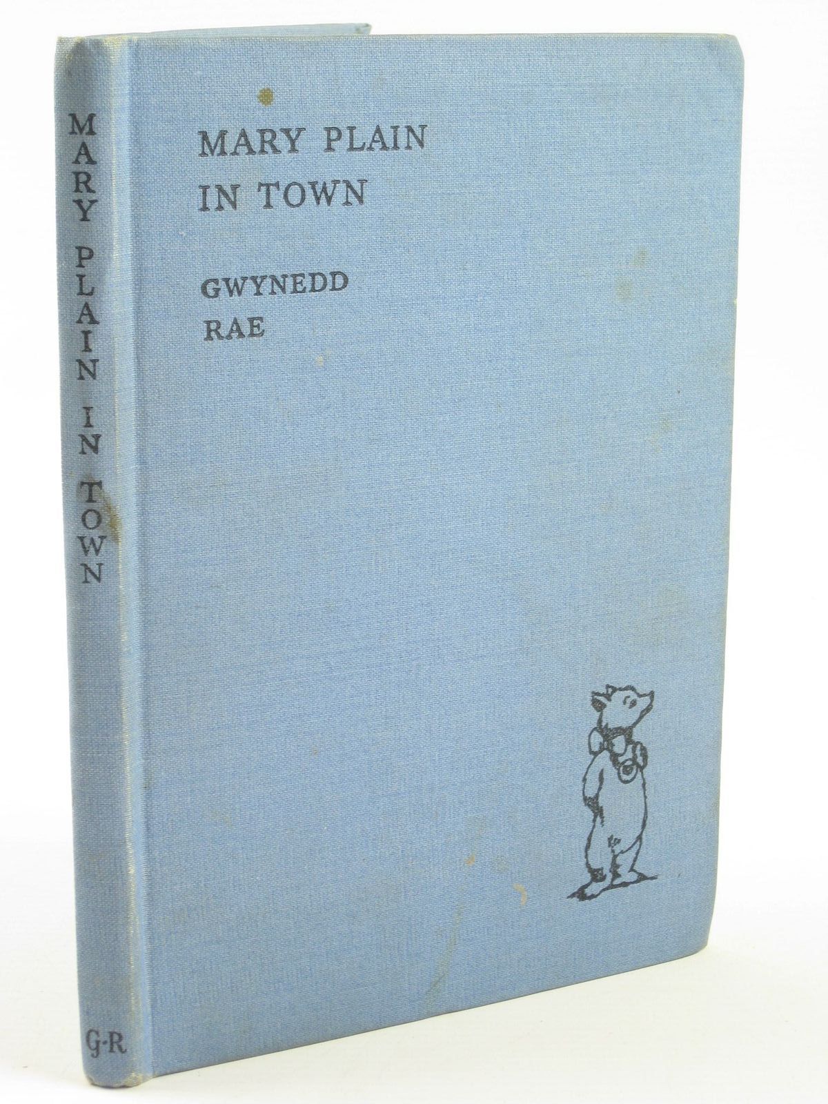 Cover of MARY PLAIN IN TOWN by Gwynedd Rae