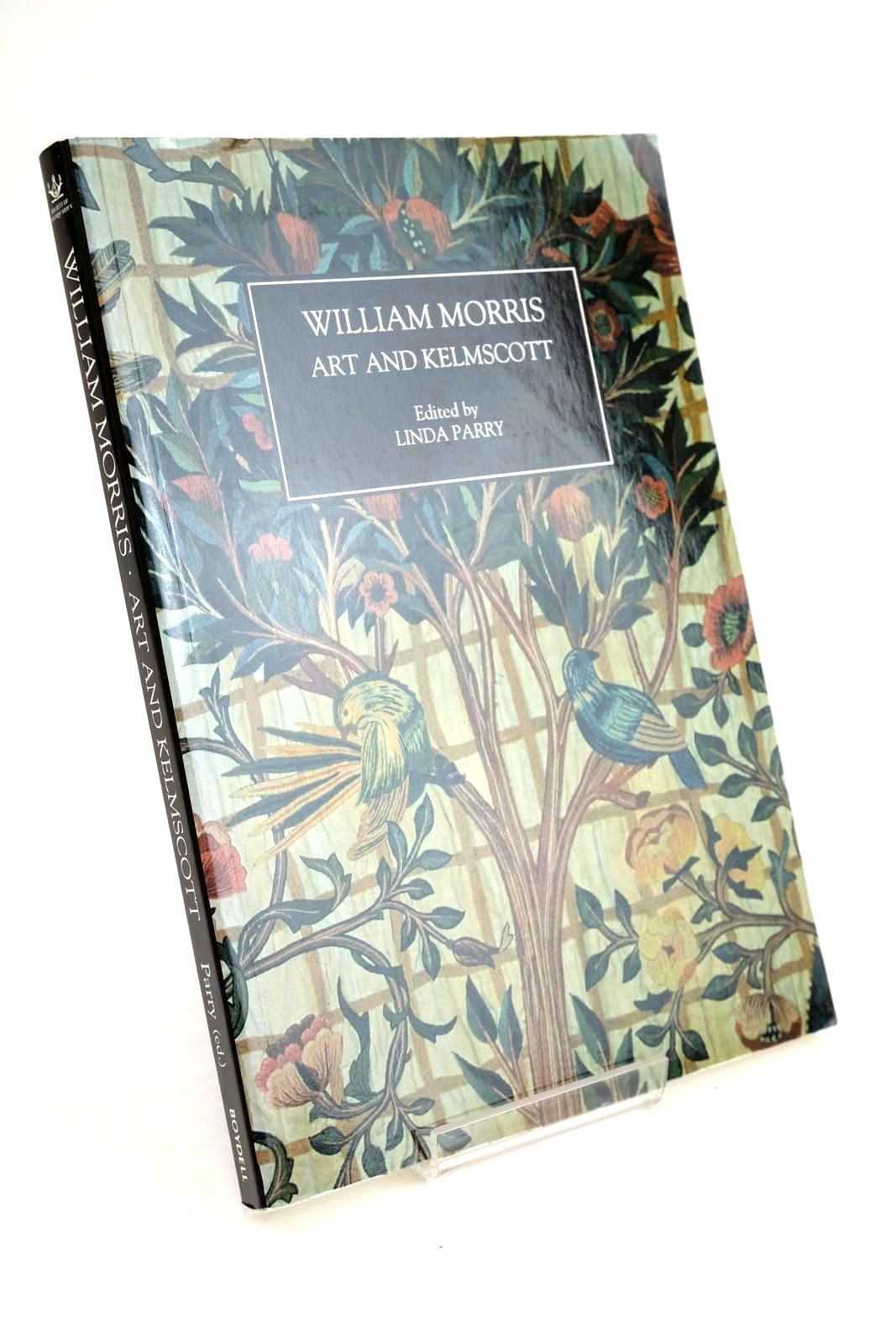 Cover of WILLIAM MORRIS ART AND KELMSCOTT by Linda Parry