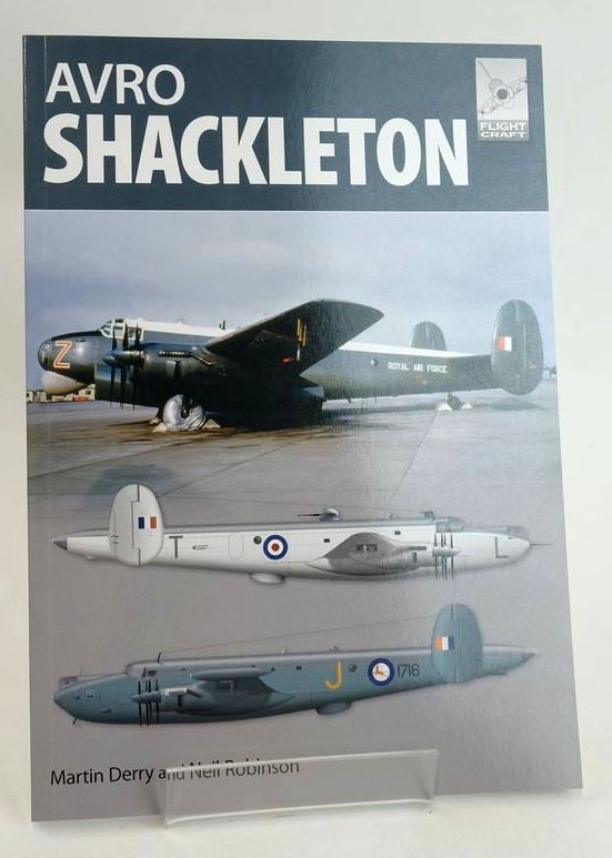 Cover of AVRO SHACKLETON (FLIGHTCRAFT 9) by Martin Derry; Neil Robinson