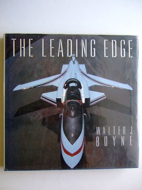Cover of THE LEADING EDGE by Walter J. Boyne