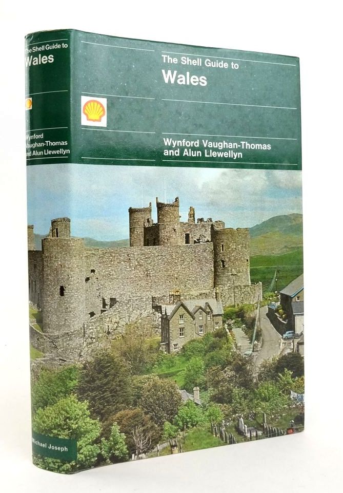 Cover of THE SHELL GUIDE TO WALES by Wynford Vaughan-Thomas; Alun Llewellyn