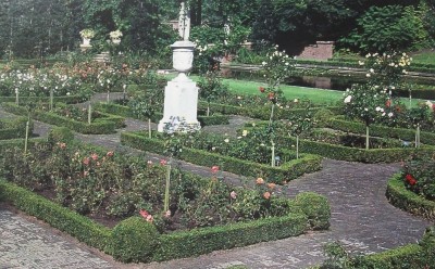Rose Garden, Palace of Peace