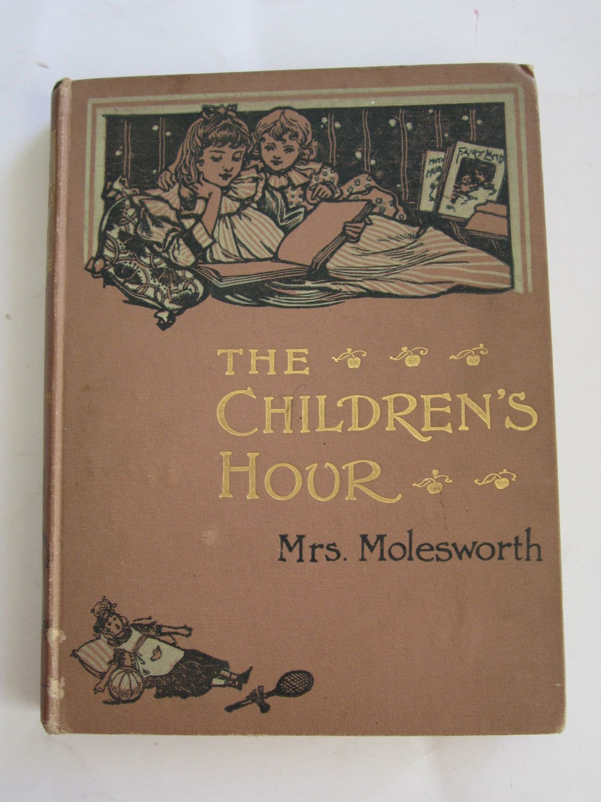 Photo of THE CHILDREN'S HOUR written by Molesworth, Mrs. published by T. Nelson &amp; Sons (STOCK CODE: 1207649)  for sale by Stella & Rose's Books