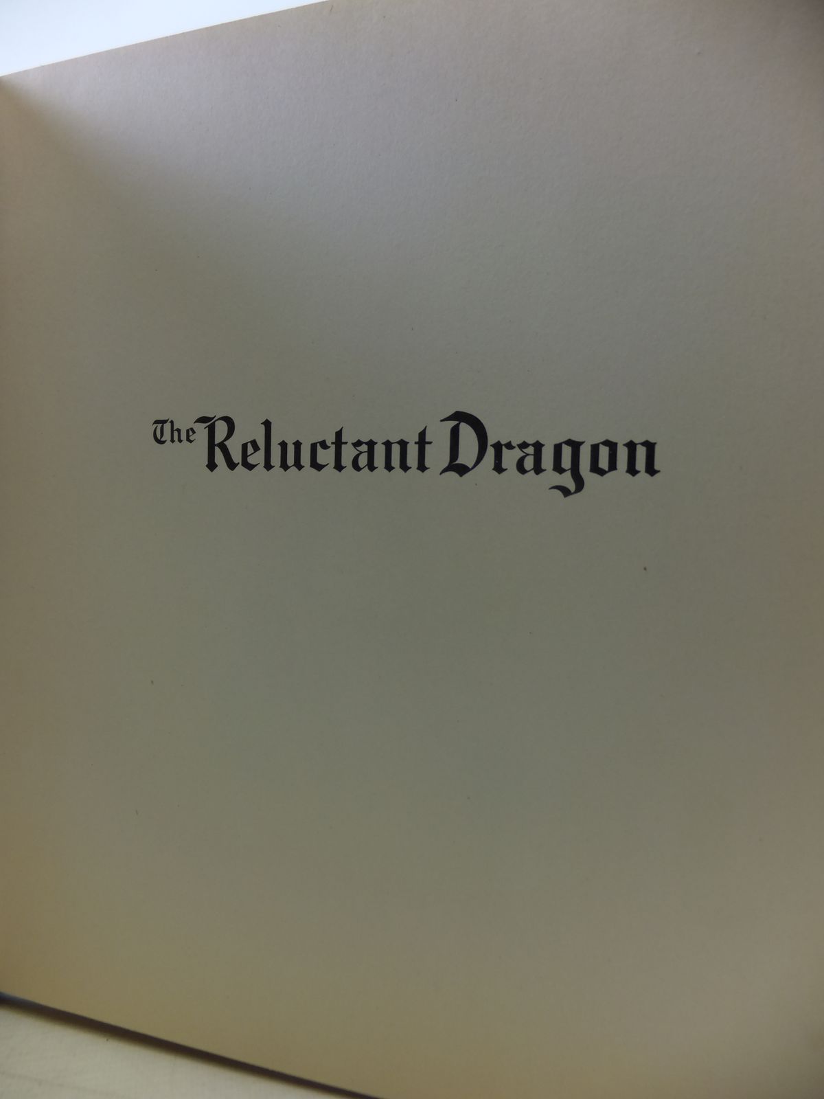 Photo of THE RELUCTANT DRAGON written by Disney, Walt
Benchley, Robert
Grahame, Kenneth published by Garden City Publishing Co. (STOCK CODE: 1207806)  for sale by Stella & Rose's Books