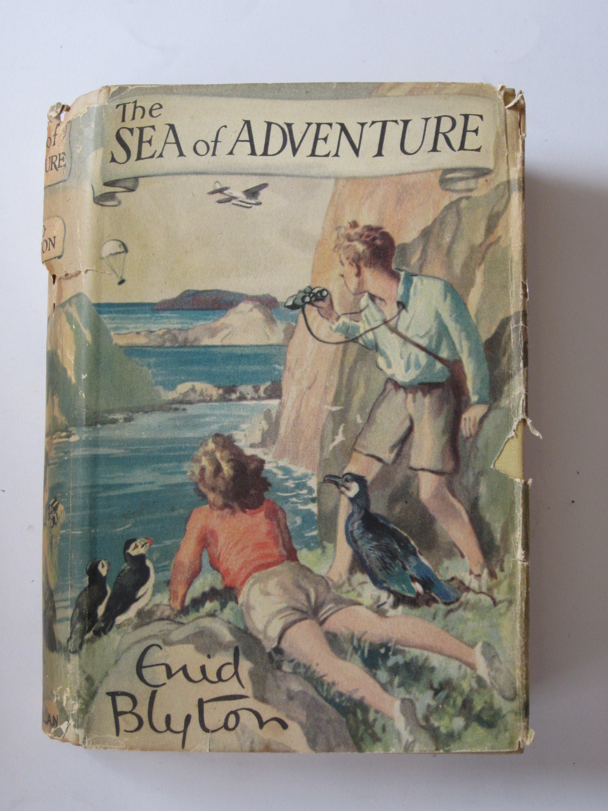 Photo of THE SEA OF ADVENTURE written by Blyton, Enid illustrated by Tresilian, Stuart published by Macmillan &amp; Co. Ltd. (STOCK CODE: 1308166)  for sale by Stella & Rose's Books