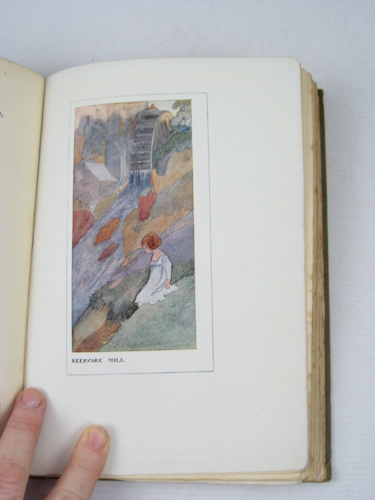 Photo of A CHILD'S GARDEN OF VERSES written by Stevenson, Robert Louis illustrated by Robinson, Charles published by John Lane The Bodley Head (STOCK CODE: 1314089)  for sale by Stella & Rose's Books