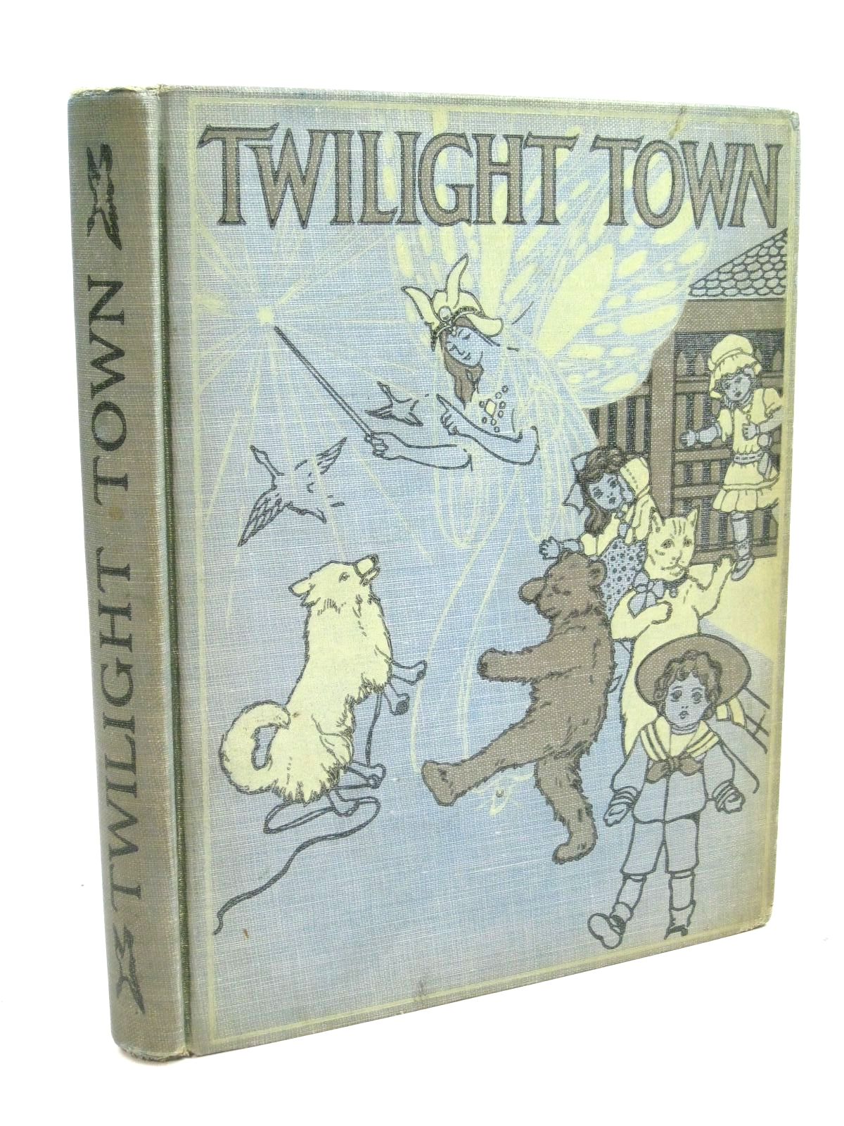Photo of TWILIGHT TOWN written by Blaisdell, Mary Frances illustrated by Adams, Henrietta S. published by Little, Brown and Company (STOCK CODE: 1316114)  for sale by Stella & Rose's Books