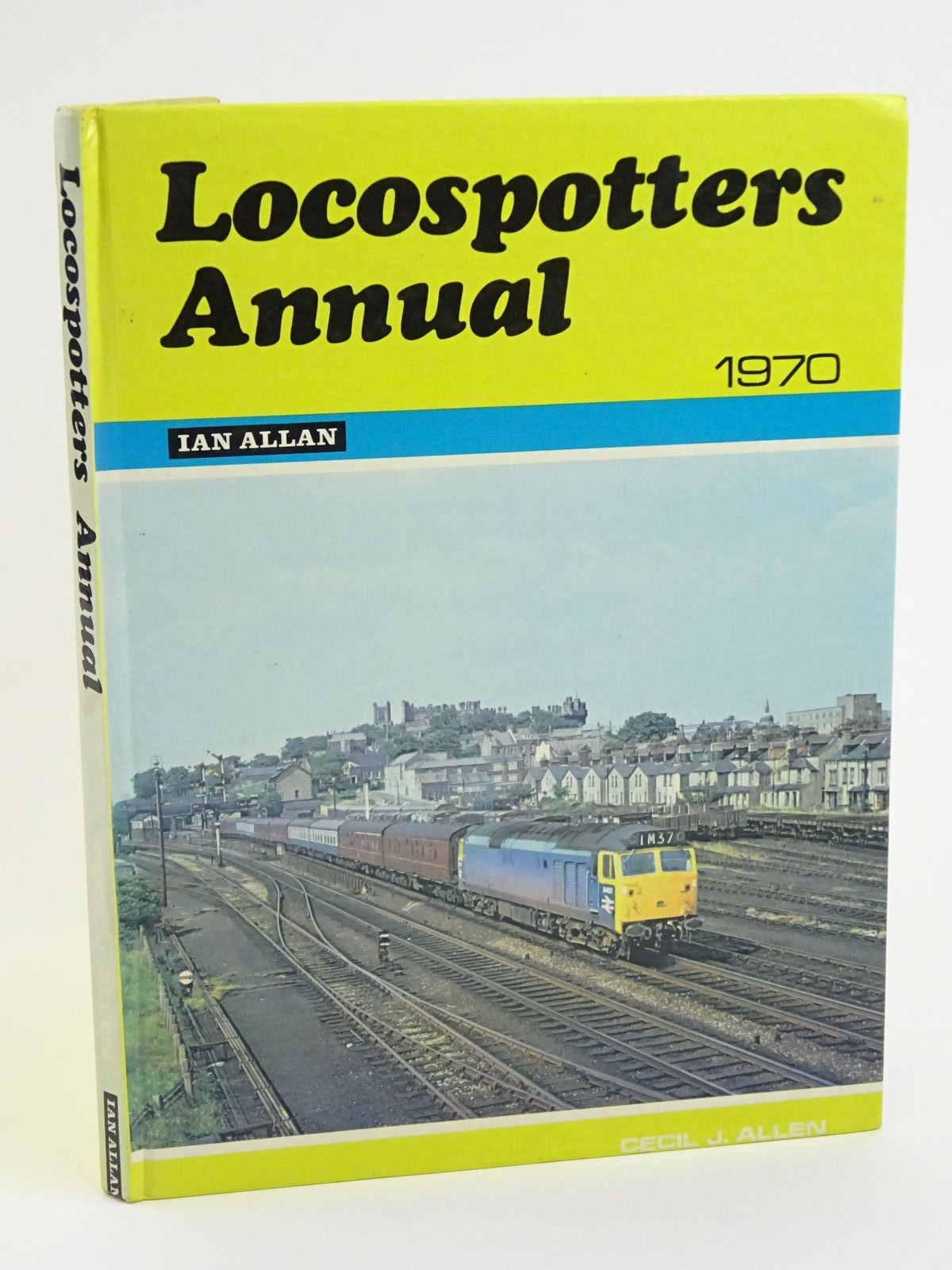 Photo of LOCOSPOTTERS ANNUAL 1970 written by Allen, Cecil J. published by Ian Allan (STOCK CODE: 1318074)  for sale by Stella & Rose's Books