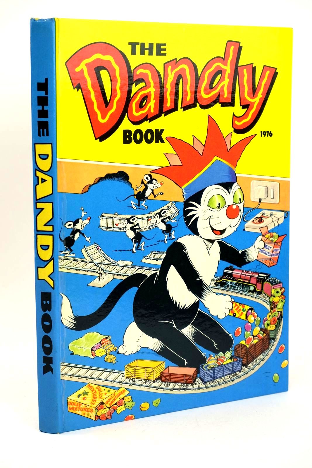 Photo of THE DANDY BOOK 1976 published by D.C. Thomson &amp; Co Ltd. (STOCK CODE: 1318548)  for sale by Stella & Rose's Books