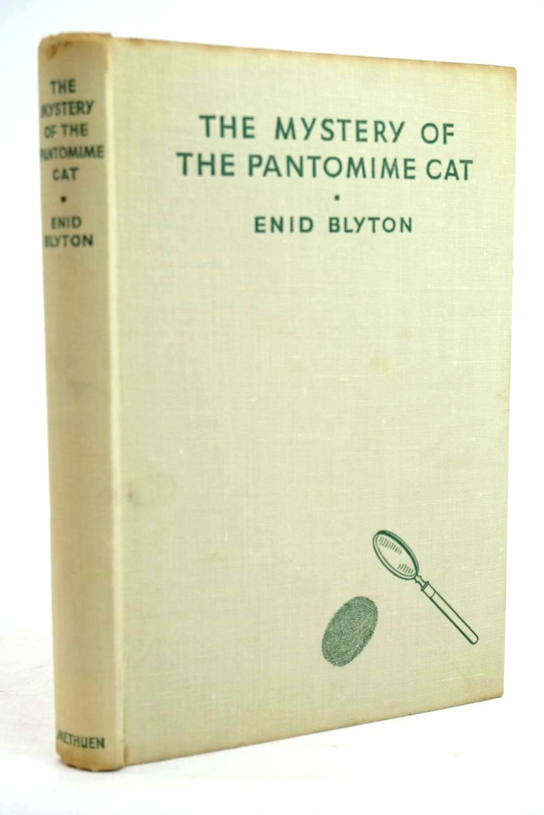 Photo of THE MYSTERY OF THE PANTOMIME CAT written by Blyton, Enid illustrated by Abbey, J. published by Methuen & Co. Ltd. (STOCK CODE: 1320314)  for sale by Stella & Rose's Books
