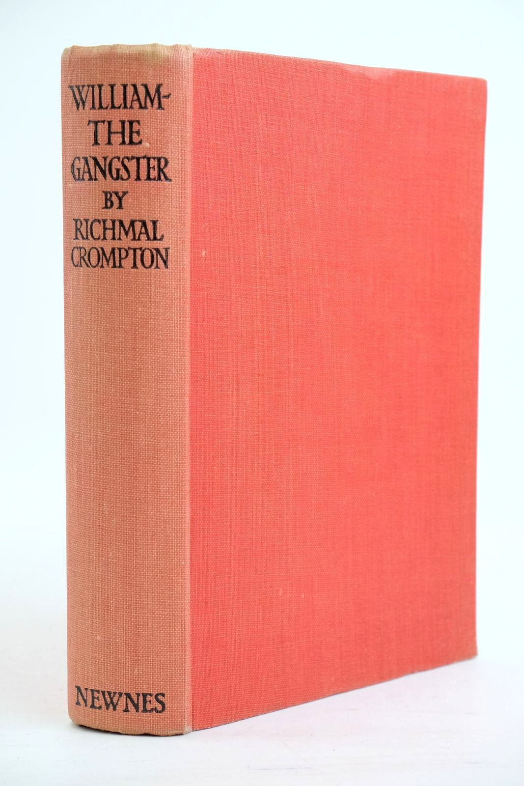 Photo of WILLIAM THE GANGSTER written by Crompton, Richmal illustrated by Henry, Thomas published by George Newnes Ltd. (STOCK CODE: 1320871)  for sale by Stella & Rose's Books