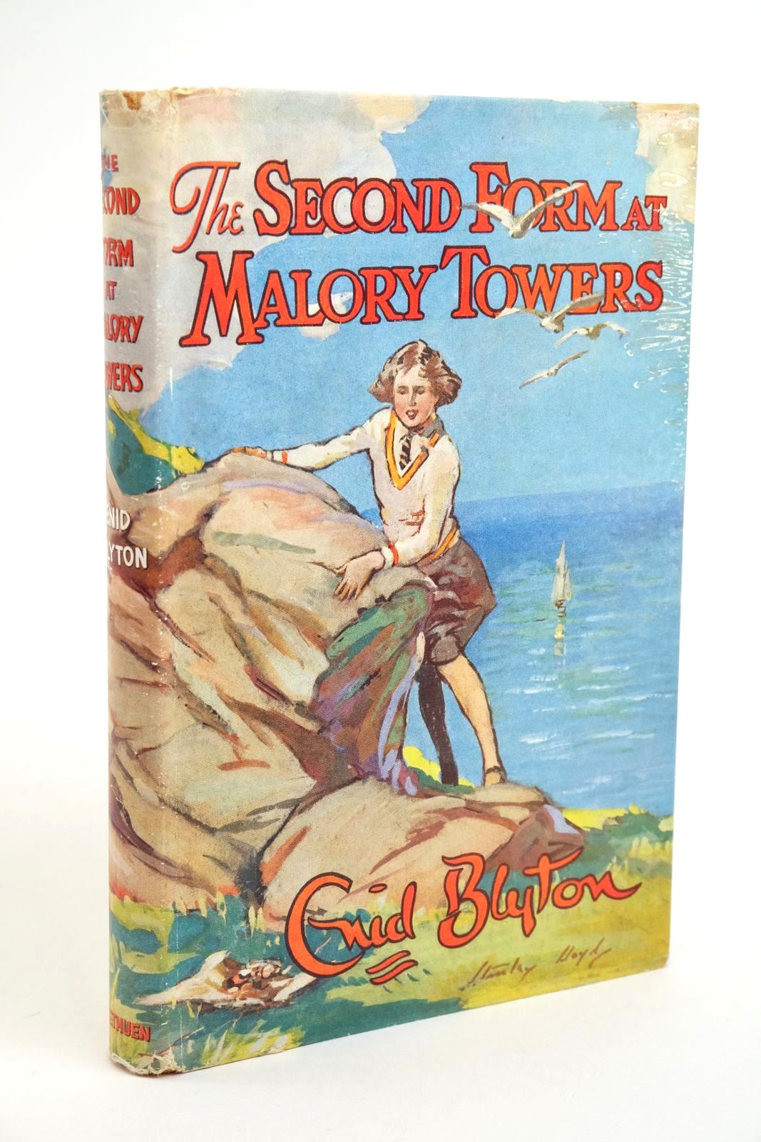 Photo of SECOND FORM AT MALORY TOWERS written by Blyton, Enid illustrated by Lloyd, Stanley published by Methuen &amp; Co. Ltd. (STOCK CODE: 1322078)  for sale by Stella & Rose's Books