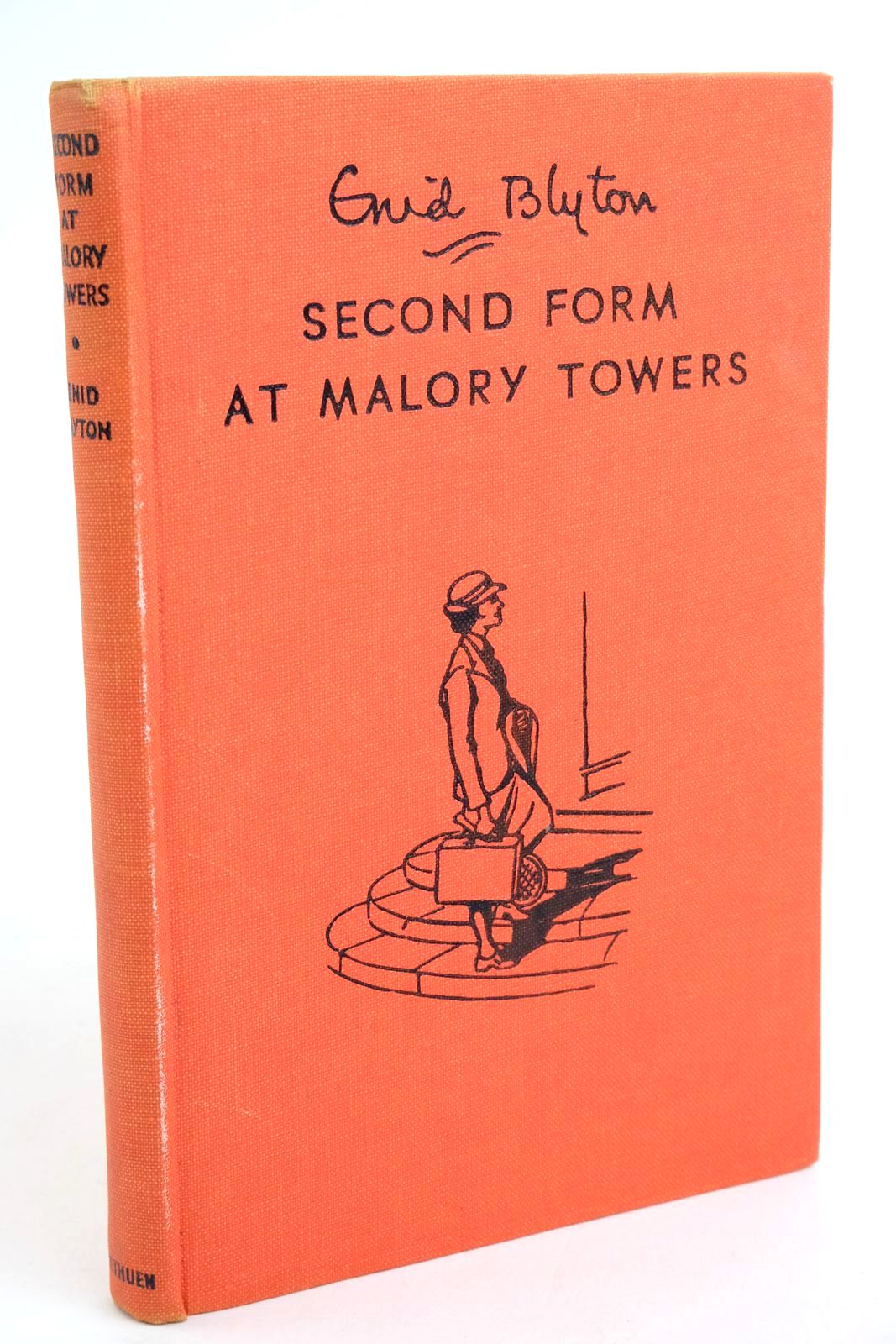 Photo of SECOND FORM AT MALORY TOWERS written by Blyton, Enid illustrated by Lloyd, Stanley published by Methuen & Co. Ltd. (STOCK CODE: 1322078)  for sale by Stella & Rose's Books