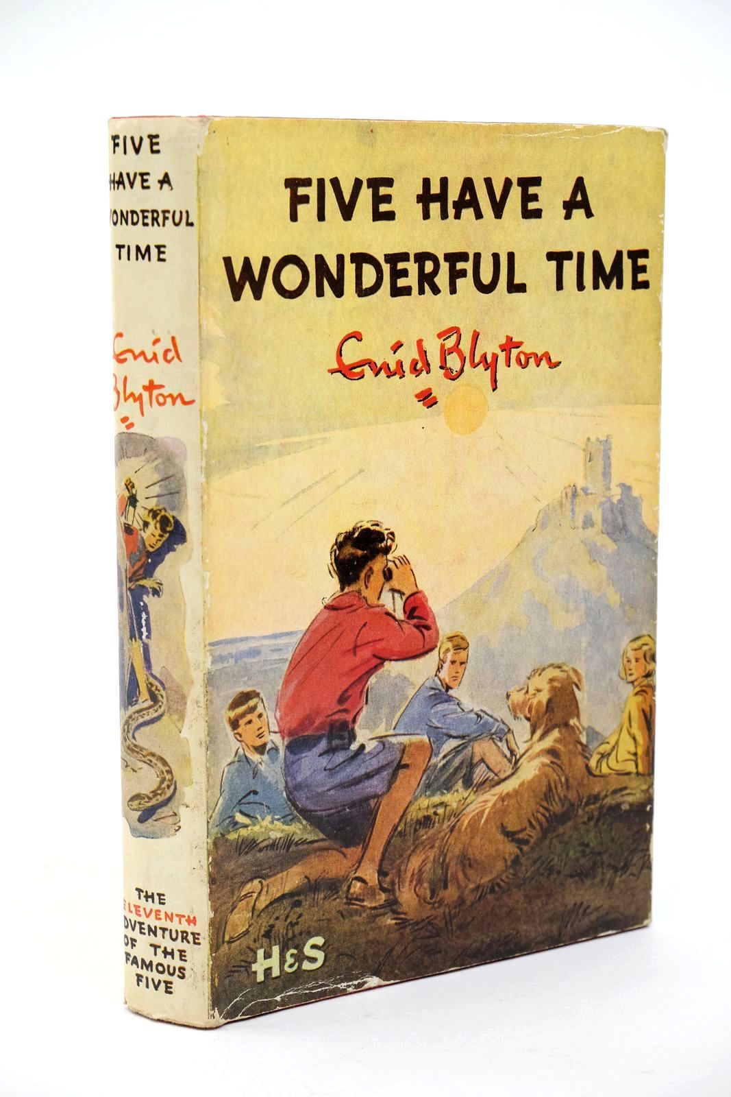 Photo of FIVE HAVE A WONDERFUL TIME written by Blyton, Enid illustrated by Soper, Eileen published by Hodder &amp; Stoughton (STOCK CODE: 1322929)  for sale by Stella & Rose's Books