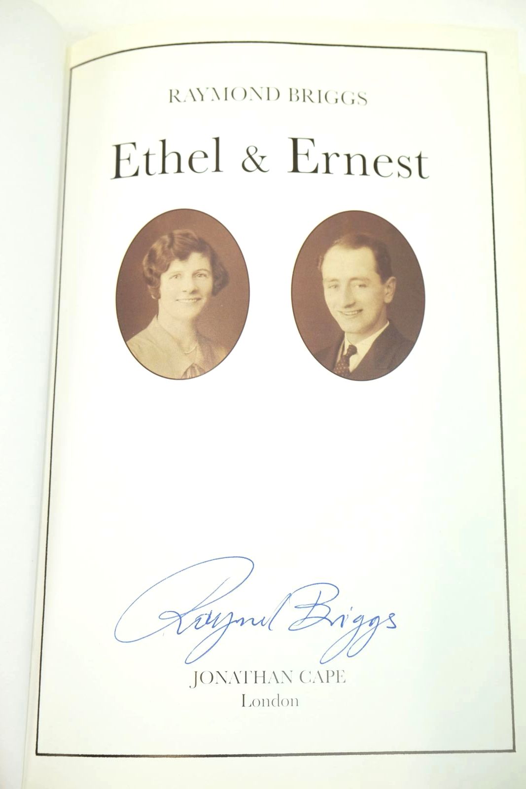 Photo of ETHEL & ERNEST written by Briggs, Raymond illustrated by Briggs, Raymond published by Jonathan Cape (STOCK CODE: 1323012)  for sale by Stella & Rose's Books