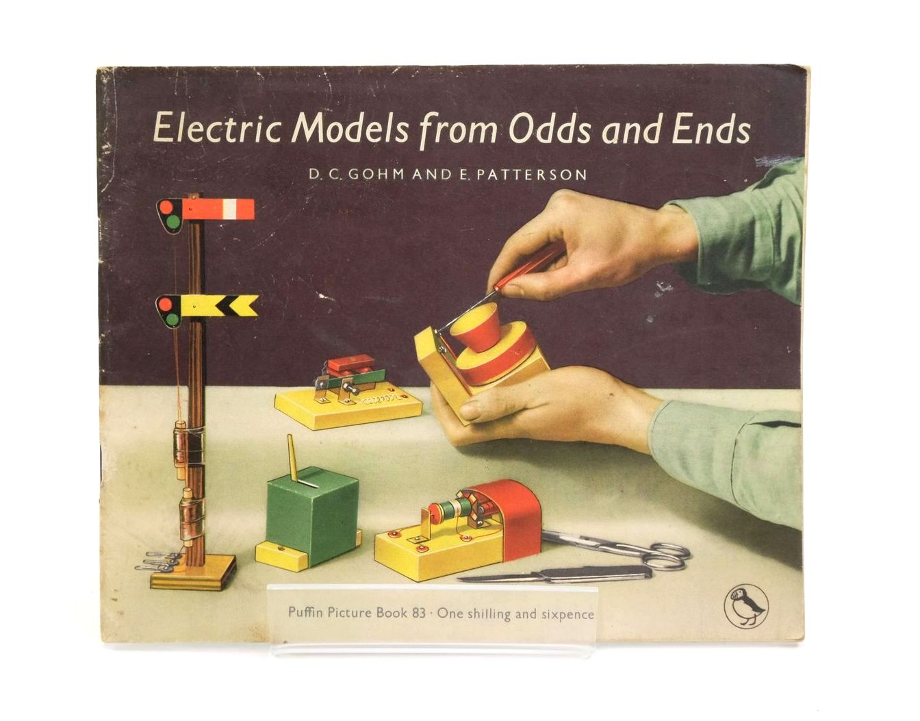 Photo of ELECTRIC MODELS FROM ODDS AND ENDS written by Gohm, D.C. illustrated by Patterson, E. published by Penguin Books Ltd (STOCK CODE: 1323201)  for sale by Stella & Rose's Books