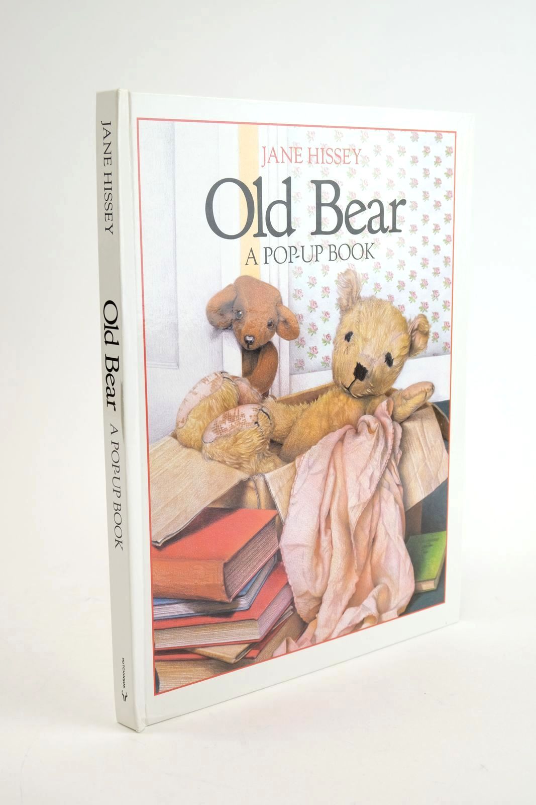 Photo of OLD BEAR A POP-UP BOOK written by Hissey, Jane illustrated by Hissey, Jane published by Hutchinson Children's Books (STOCK CODE: 1323647)  for sale by Stella & Rose's Books