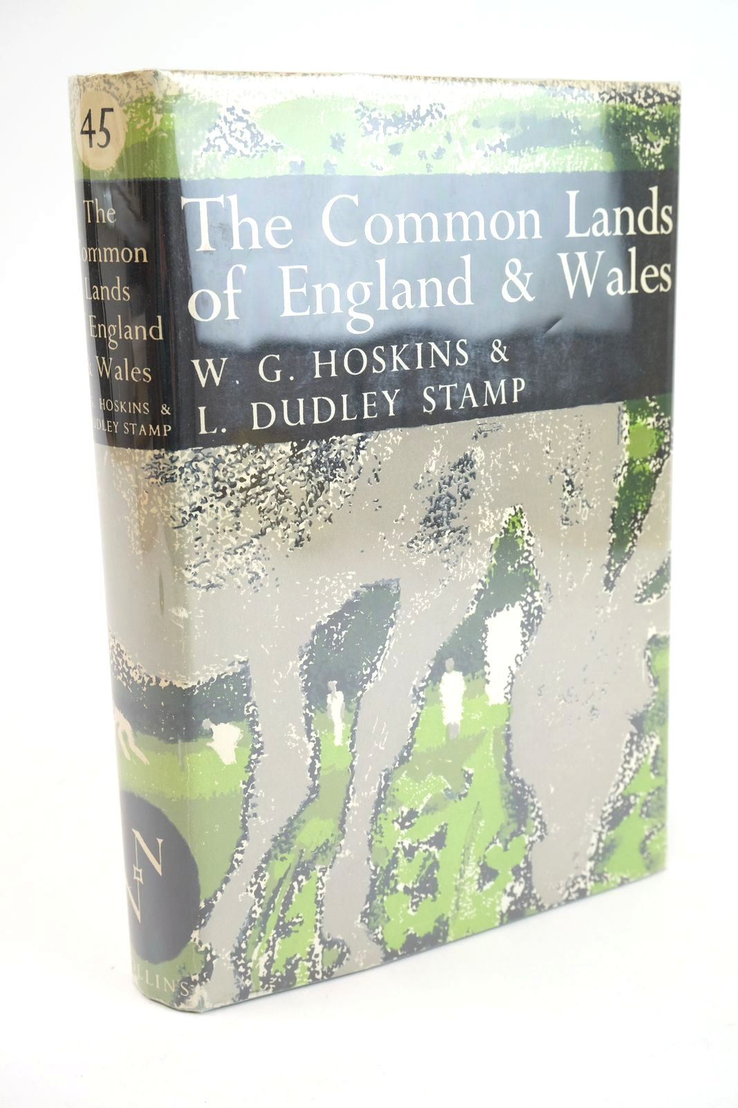 Photo of THE COMMON LANDS OF ENGLAND AND WALES (NN 45) written by Stamp, L. Dudley Hoskins, W.G. published by Collins (STOCK CODE: 1323760)  for sale by Stella & Rose's Books