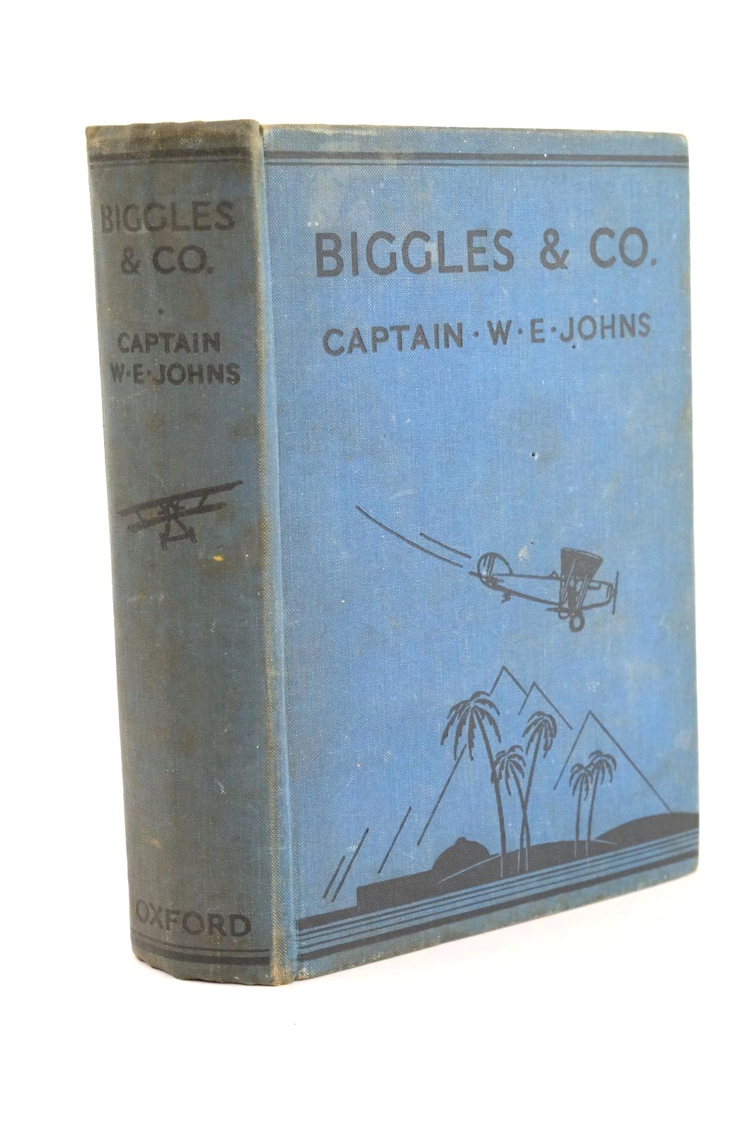 Photo of BIGGLES & CO. written by Johns, W.E. illustrated by Leigh, Howard Sindall, Alfred published by Oxford University Press, Humphrey Milford (STOCK CODE: 1323847)  for sale by Stella & Rose's Books