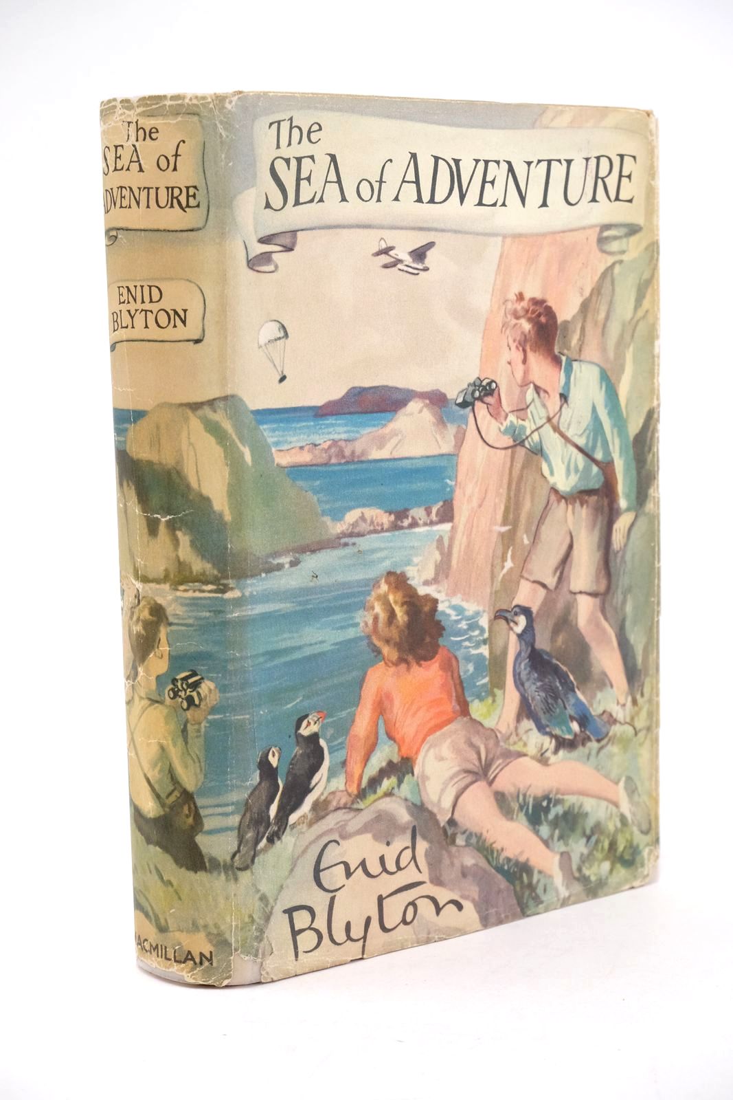 Photo of THE SEA OF ADVENTURE written by Blyton, Enid illustrated by Tresilian, Stuart published by Macmillan &amp; Co. Ltd. (STOCK CODE: 1323853)  for sale by Stella & Rose's Books