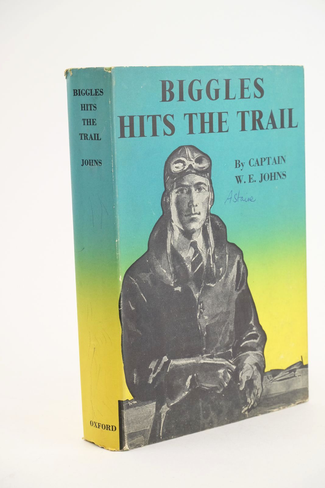 Photo of BIGGLES HITS THE TRAIL written by Johns, W.E. illustrated by Sindall, Alfred published by Oxford University Press, Geoffrey Cumberlege (STOCK CODE: 1323870)  for sale by Stella & Rose's Books