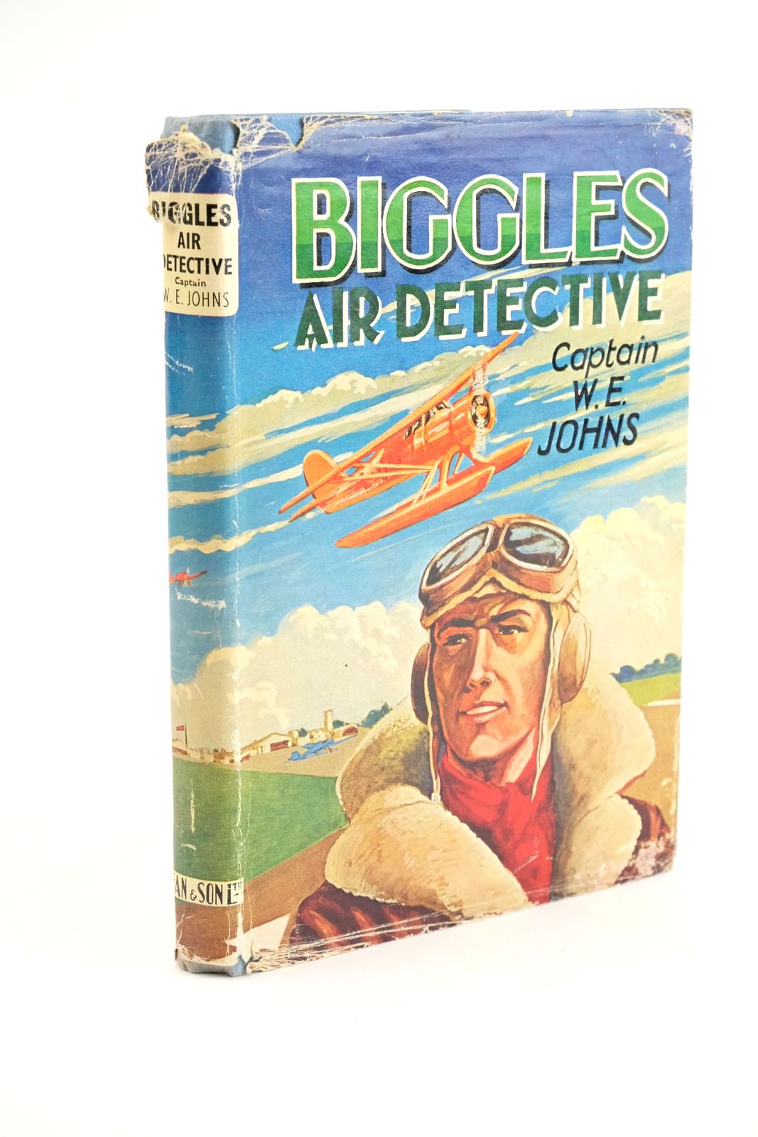 Photo of BIGGLES AIR DETECTIVE written by Johns, W.E. published by Dean &amp; Son Ltd. (STOCK CODE: 1323875)  for sale by Stella & Rose's Books