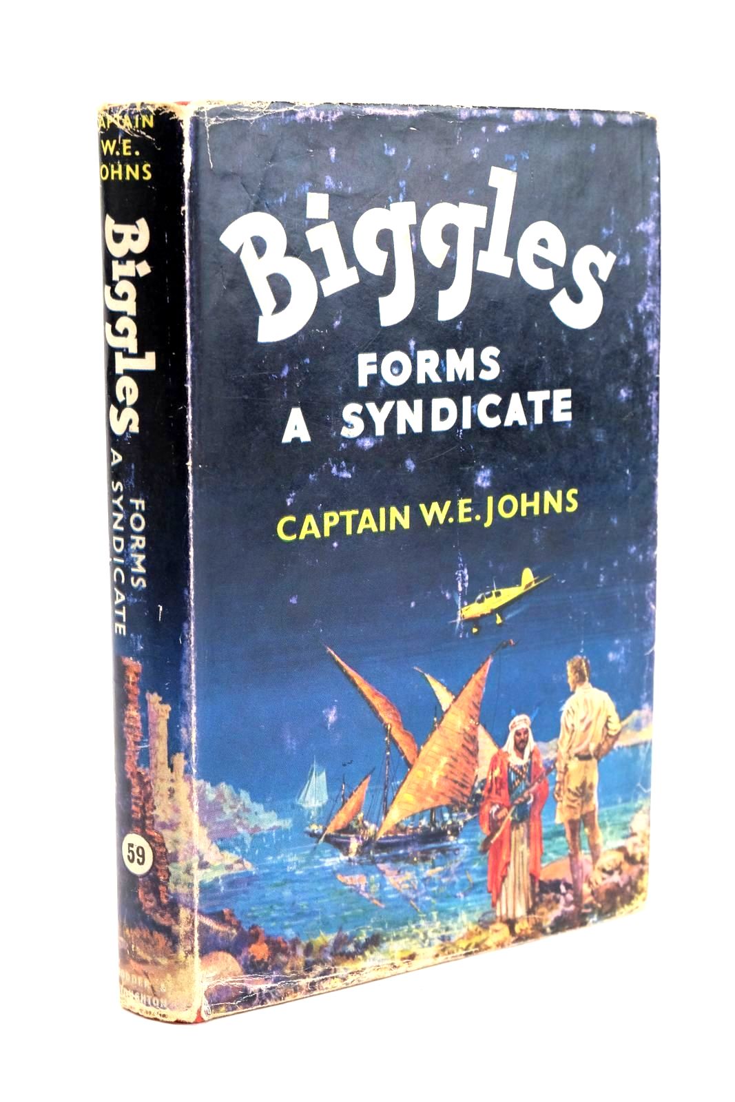 Photo of BIGGLES FORMS A SYNDICATE written by Johns, W.E. illustrated by Stead,  published by Hodder & Stoughton (STOCK CODE: 1324362)  for sale by Stella & Rose's Books