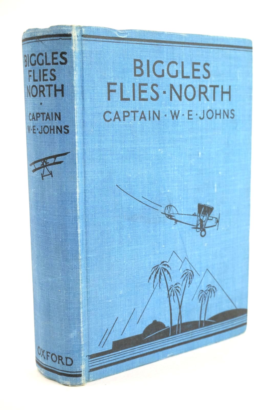 Photo of BIGGLES FLIES NORTH written by Johns, W.E. illustrated by Leigh, Howard Narraway, William published by Oxford University Press, Humphrey Milford (STOCK CODE: 1324419)  for sale by Stella & Rose's Books