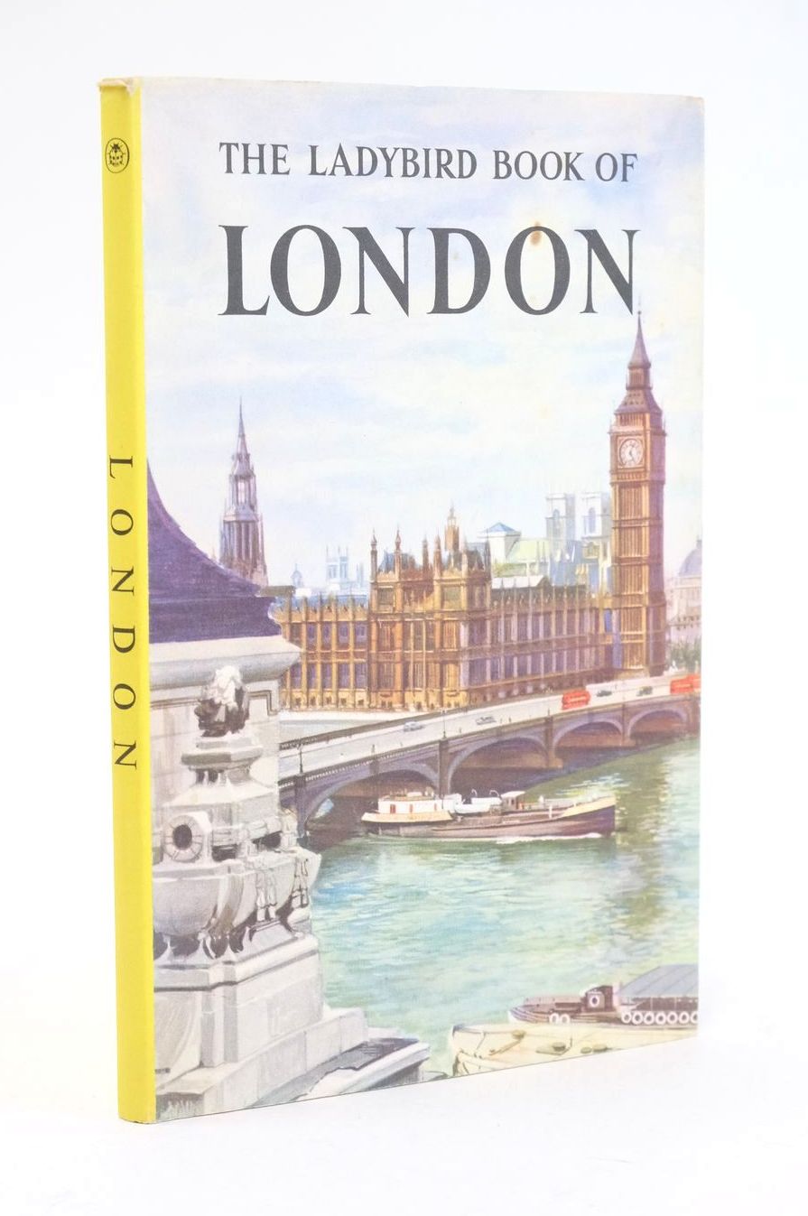 Photo of THE LADYBIRD BOOK OF LONDON- Stock Number: 1324667
