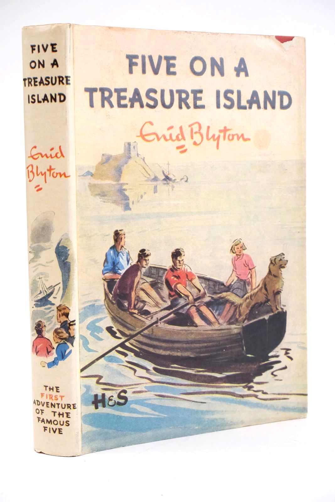 Photo of FIVE ON A TREASURE ISLAND written by Blyton, Enid illustrated by Soper, Eileen published by Hodder & Stoughton (STOCK CODE: 1324879)  for sale by Stella & Rose's Books