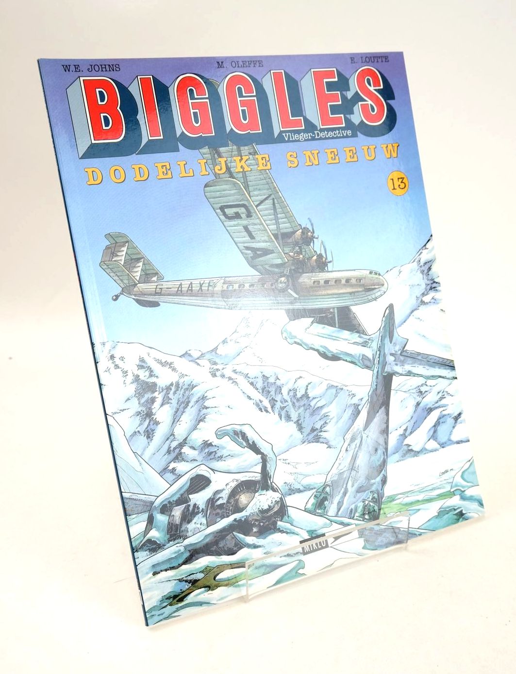 Photo of BIGGLES VLIEGER-DETECTIVE 13 - DODELIJKE SNEEUW written by Johns, W.E. Oleffe, Michel illustrated by Loutte, Eric published by Miklo (STOCK CODE: 1326331)  for sale by Stella & Rose's Books