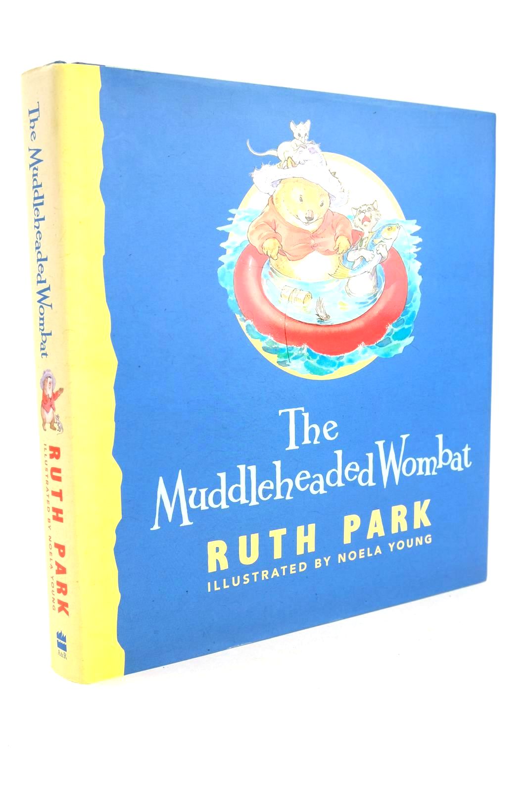 Photo of THE MUDDLEHEADED WOMBAT written by Park, Ruth illustrated by Young, Noela published by Angus &amp; Robertson, Harpercollins Publishers Australia (STOCK CODE: 1326465)  for sale by Stella & Rose's Books
