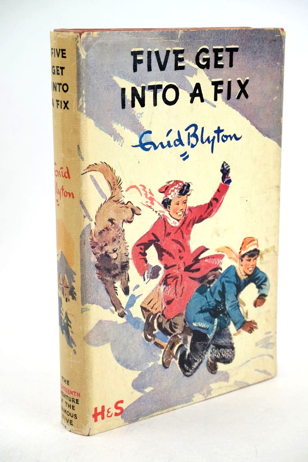 Photo of FIVE GET INTO A FIX written by Blyton, Enid illustrated by Soper, Eileen published by Hodder &amp; Stoughton (STOCK CODE: 1327014)  for sale by Stella & Rose's Books