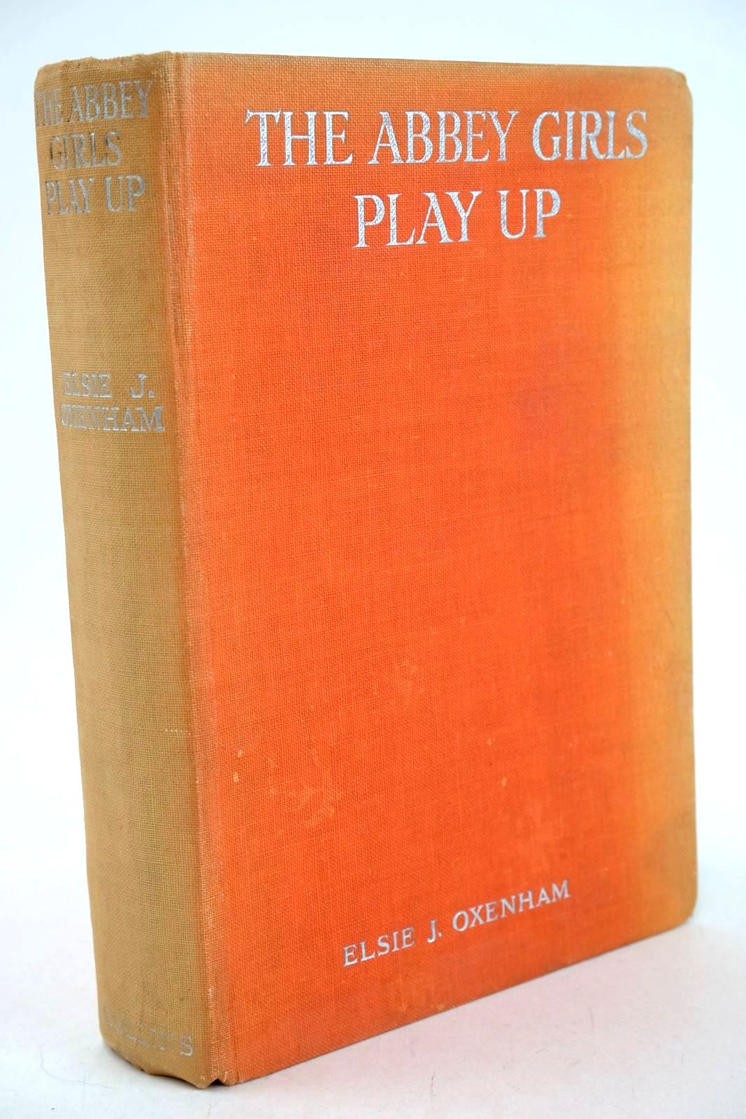 Photo of THE ABBEY GIRLS PLAY UP written by Oxenham, Elsie J. published by Collins Clear-Type Press (STOCK CODE: 1327260)  for sale by Stella & Rose's Books