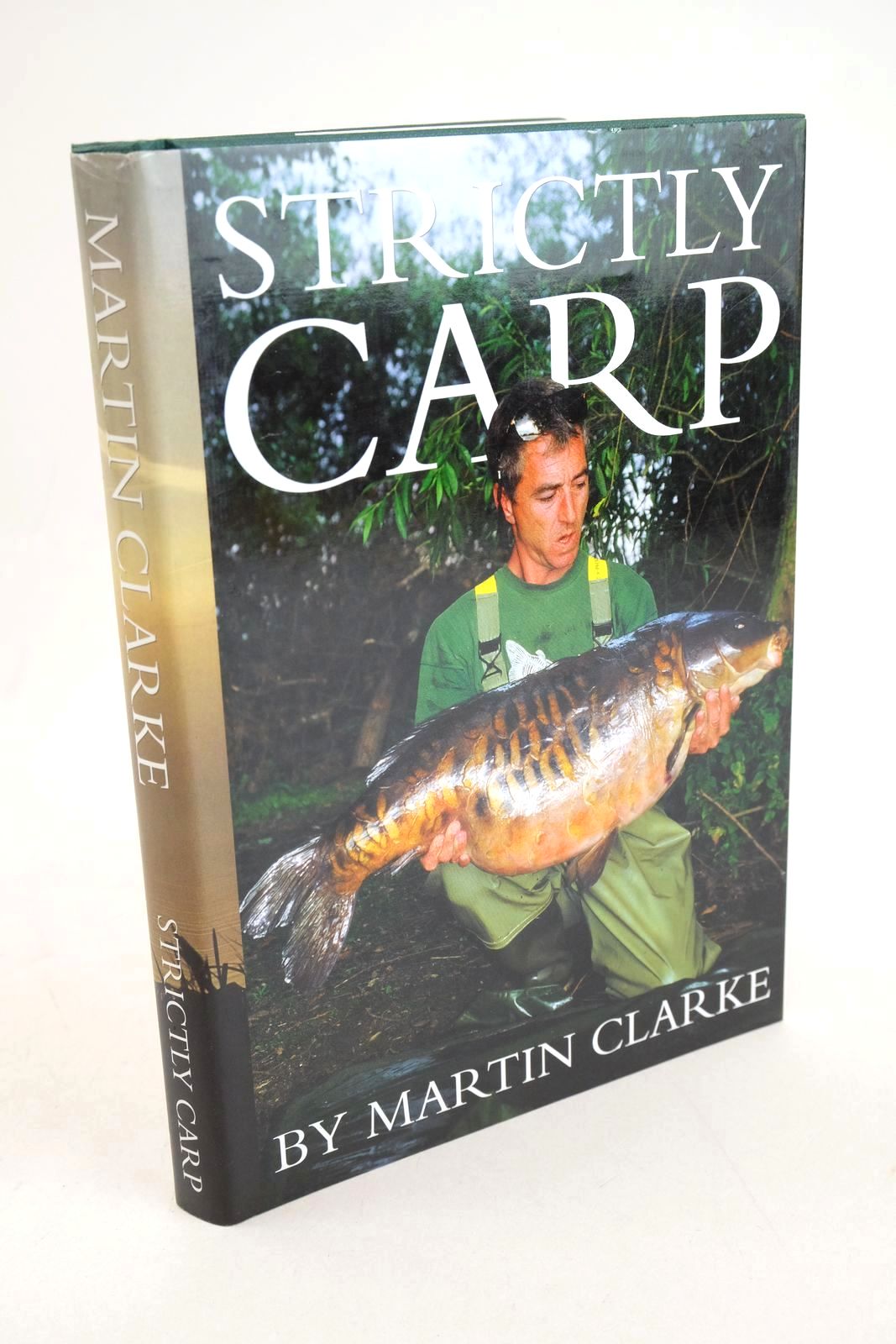 Photo of STRICTLY CARP written by Clarke, Martin published by Bountyhunter Publications (STOCK CODE: 1327609)  for sale by Stella & Rose's Books
