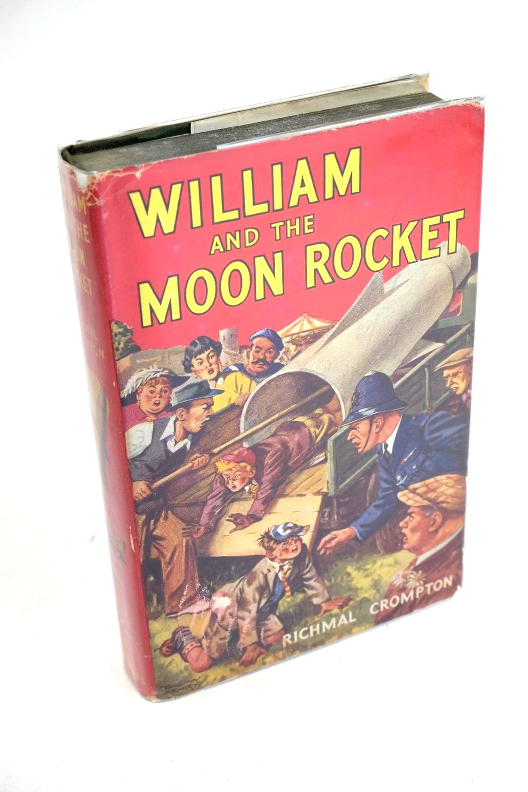 Photo of WILLIAM AND THE MOON ROCKET written by Crompton, Richmal illustrated by Henry, Thomas published by George Newnes Limited (STOCK CODE: 1330361)  for sale by Stella & Rose's Books