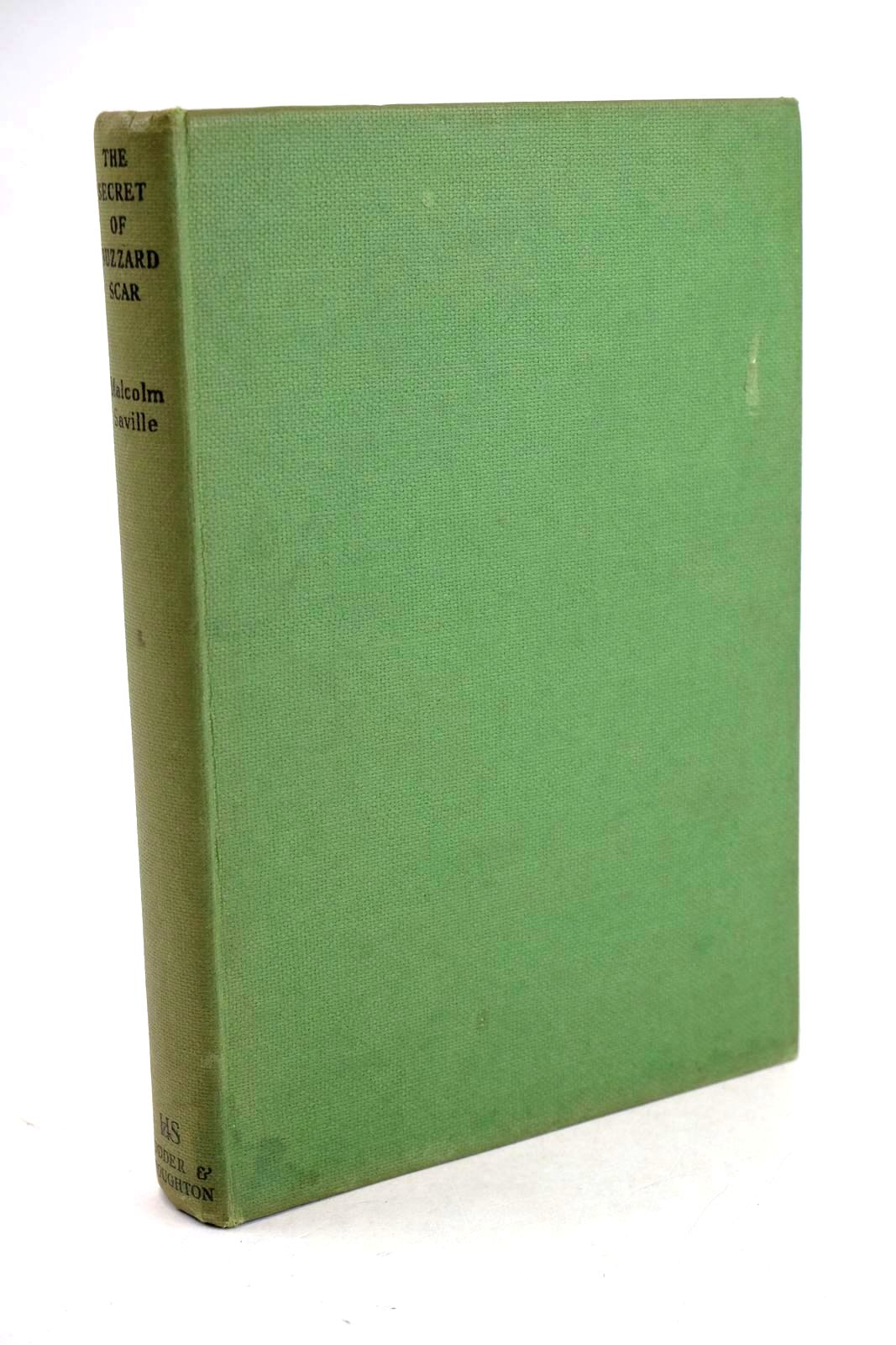 Photo of THE SECRET OF BUZZARD SCAR written by Saville, Malcolm illustrated by Kiddell-Monroe, Joan published by Hodder &amp; Stoughton (STOCK CODE: 1330594)  for sale by Stella & Rose's Books
