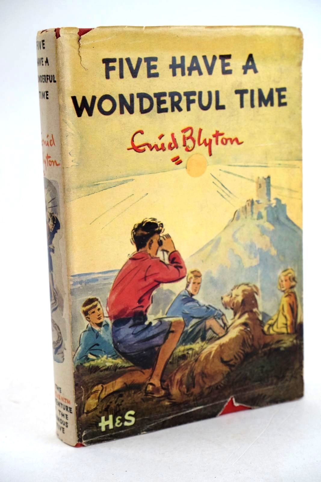 Photo of FIVE HAVE A WONDERFUL TIME written by Blyton, Enid illustrated by Soper, Eileen published by Hodder &amp; Stoughton (STOCK CODE: 1330624)  for sale by Stella & Rose's Books