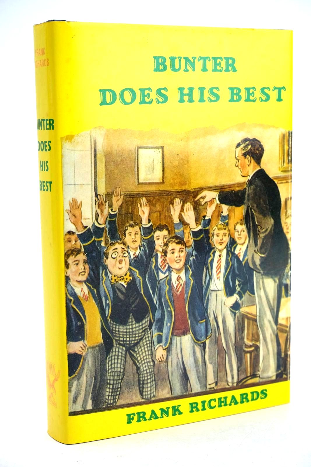 Photo of BUNTER DOES HIS BEST! written by Richards, Frank illustrated by Macdonald, R.J. published by Hawk Books Ltd. (STOCK CODE: 1330628)  for sale by Stella & Rose's Books