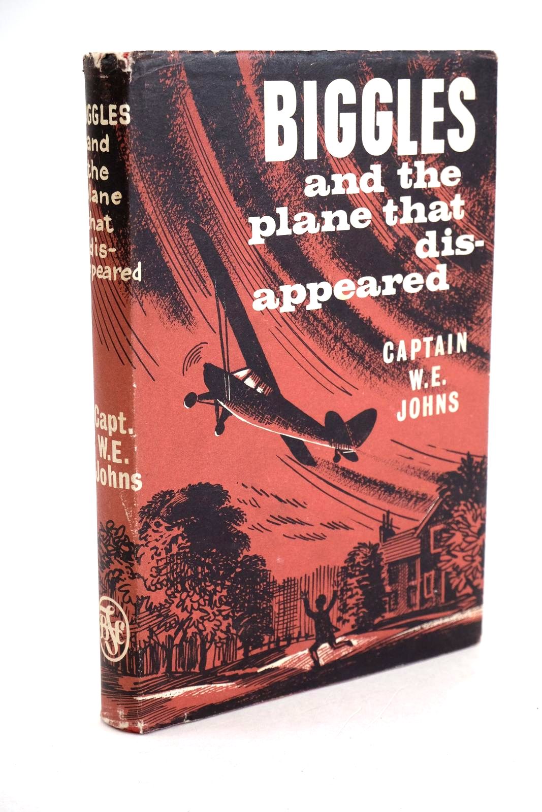 Photo of BIGGLES AND THE PLANE THAT DISAPPEARED written by Johns, W.E. illustrated by Stead,  published by The Children's Book Club (STOCK CODE: 1330725)  for sale by Stella & Rose's Books